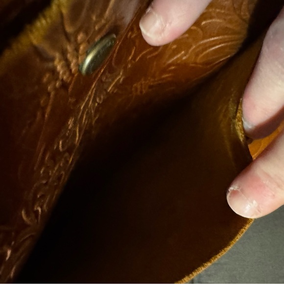 Used Portland Leather Goods Meadow Mini Crossbody Tote Leather Snap Closure - Picture 7 of 9